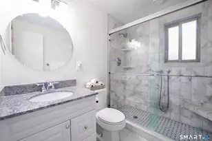 30 Happy Hollow Cir, Stratford, CT 06614 - Photo 10