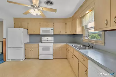 56 Clearfield Drive, Meriden, CT 06450 - Photo 6