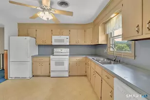 56 Clearfield Dr, Meriden, CT 06450 - Photo 6