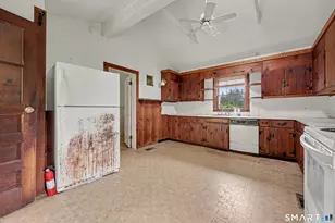 153 Old Sherman Hill Rd, Woodbury, CT 06798 - Photo 10