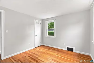 40 Alden Street, New Britain, CT 06053 - Photo 12
