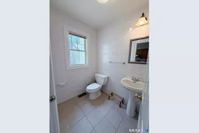 527 West Thames Street #1, Norwich, CT 06360 - Photo 8