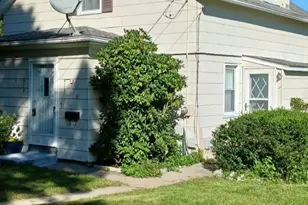 31 Hewitt Dr, Montville, CT 06382 - Photo 2
