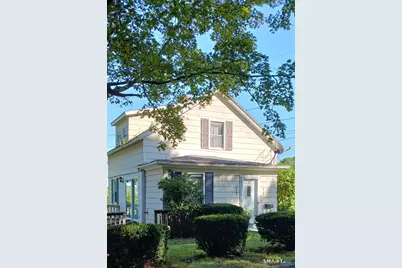 31 Hewitt Drive, Montville, CT 06382 - Photo 1
