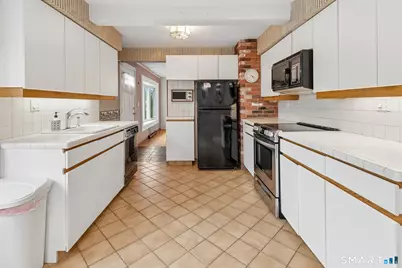 25 Morris Causeway, New Haven, CT 06512 - Photo 10