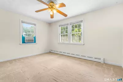 33 Garrassino Place, Waterbury, CT 06706 - Photo 10