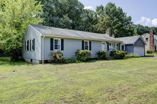205 October Ln, Southington, CT 06479 - Photo 2