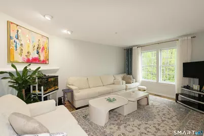 633 Danbury Road #22, Ridgefield, CT 06877 - Photo 4
