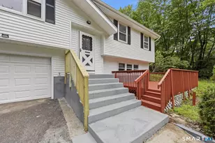 24 Crestview Dr, Montville, CT 06382 - Photo 4