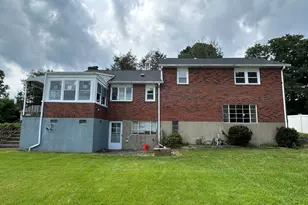 44 Endeavor St, Trumbull, CT 06611 - Photo 22