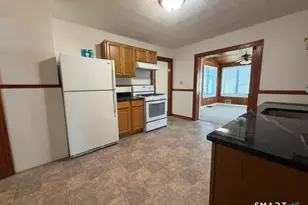 488 South St, Bristol, CT 06010 - Photo 4