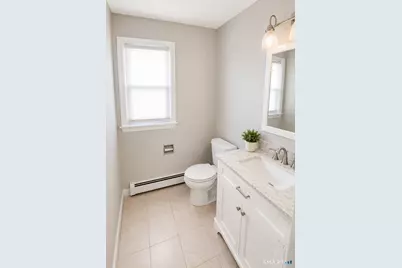 61-61A Graham Road, East Hartford, CT 06118 - Photo 6