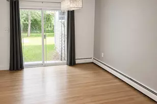 61-61A Graham Rd, East Hartford, CT 06118 - Photo 2