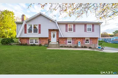 68 Roarke Road, North Haven, CT 06473 - Photo 1