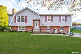 68 Roarke Rd, North Haven, CT 06473 - Photo 1
