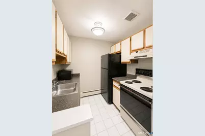 14 Pinney Street #11, Ellington, CT 06029 - Photo 2