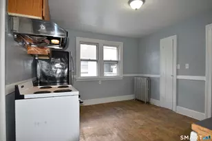 214 Quaker Ln S, West Hartford, CT 06119 - Photo 2