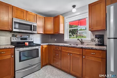 5 Beatrice Drive, North Haven, CT 06473 - Photo 8