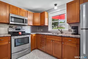 5 Beatrice Dr, North Haven, CT 06473 - Photo 8