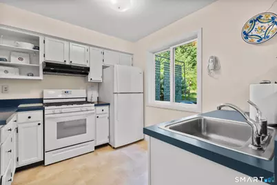 62 Featherbed Lane, Branford, CT 06405 - Photo 12
