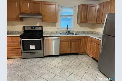 35 Pine Street #2nd Floor, Torrington, CT 06790 - Photo 2