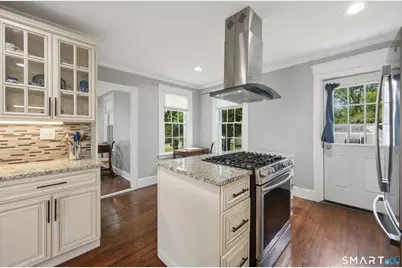592 Pond Point Avenue, Milford, CT 06460 - Photo 6