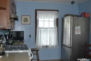 110 Columbus Ave, East Lyme, CT 06357 - Photo 6