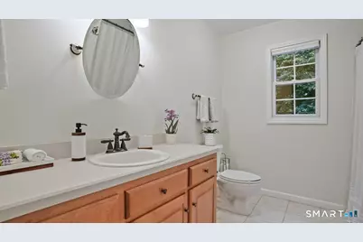 32 Pine Tree Hill Road, Newtown, CT 06470 - Photo 20