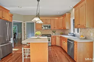 32 Pine Tree Hill Rd, Newtown, CT 06470 - Photo 10