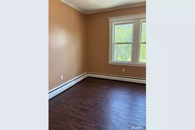 75-77 Barbour Street, Hartford, CT 06112 - Photo 8