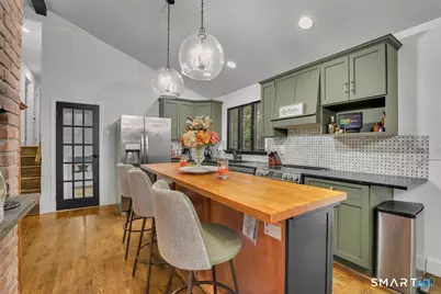 51 Mount Vernon Avenue, Waterbury, CT 06708 - Photo 10
