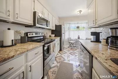 9 Braintree Court #9, Suffield, CT 06078 - Photo 8
