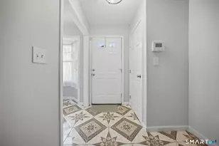 9 Braintree Ct, Suffield, CT 06078 - Photo 2