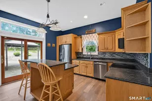 900 Racebrook Rd, Orange, CT 06477 - Photo 6