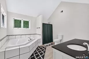 900 Racebrook Rd, Orange, CT 06477 - Photo 14