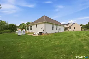 4 Cornfield Ln, Ellington, CT 06029 - Photo 36
