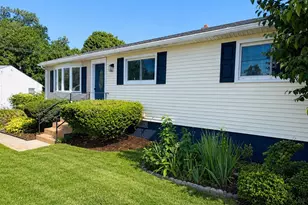 11 Flaum Dr, West Haven, CT 06516 - Photo 2