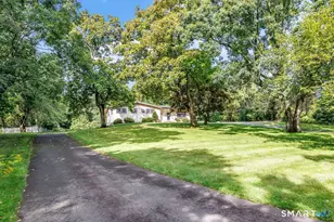 10 Lombard Dr, Prospect, CT 06712 - Photo 1