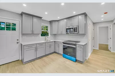 210 Berkeley Avenue, Waterbury, CT 06704 - Photo 6