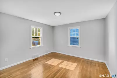 210 Berkeley Avenue, Waterbury, CT 06704 - Photo 4