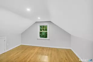 210 Berkeley Ave, Waterbury, CT 06704 - Photo 8