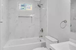 210 Berkeley Ave, Waterbury, CT 06704 - Photo 14