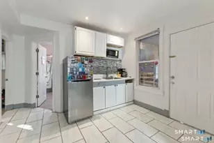 147 Martin St, Hartford, CT 06120 - Photo 2