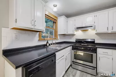 399 Adams Street #6, Manchester, CT 06042 - Photo 6