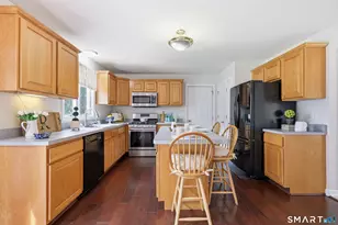 279 Congdon St, Middletown, CT 06457 - Photo 12