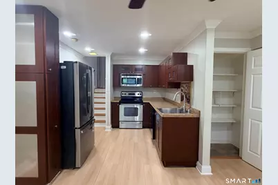 15 Ellsworth Street #7, Bridgeport, CT 06605 - Photo 6