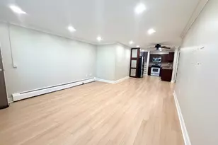 15 Ellsworth St, Bridgeport, CT 06605 - Photo 2