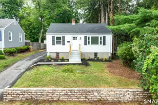 1008 N Worthy St, Windsor, CT 06095 - Photo 2