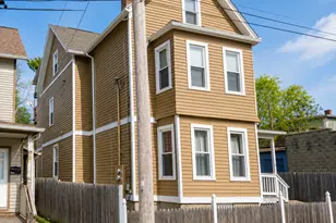 13 Armstrong Pl, Bridgeport, CT 06608 - Photo 1