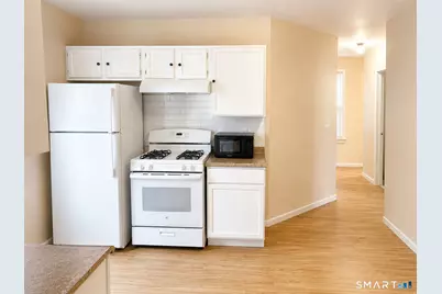 13 Armstrong Place, Bridgeport, CT 06608 - Photo 12